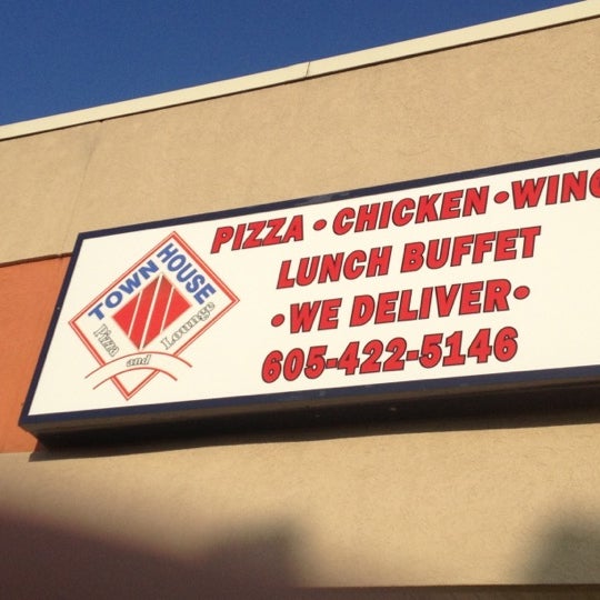 Townhouse Pizza and Lounge Pizzeria in North Sioux City