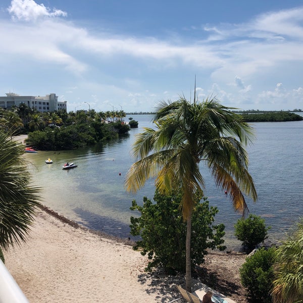 Foto diambil di Key West Marriott Beachside Hotel oleh Kati S. pada 7/24/2019