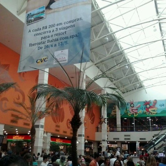 5/6/2012 tarihinde Denis V.ziyaretçi tarafından Grand Plaza Shopping'de çekilen fotoğraf
