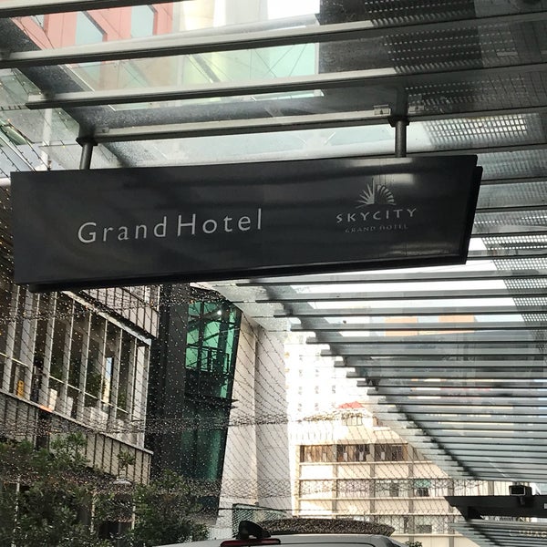 Foto scattata a SKYCITY Grand Hotel da andrew c. il 1/3/2018