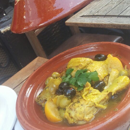 Снимок сделан в Ayoush Restaurant &amp; Bar пользователем Sackouni D. 6/10/2014