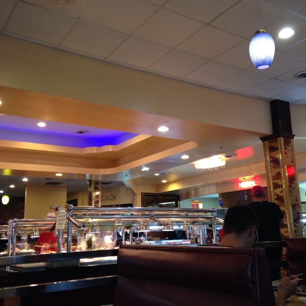 Photo taken at Hibachi Grill Asian Buffet by M X :) on 10/11/2013