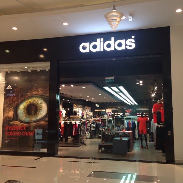 Adidas al Hamra. Маскат Гранд Молл магазины. Алания Молл адидас. Dalma Mall adidas. Адидас молл