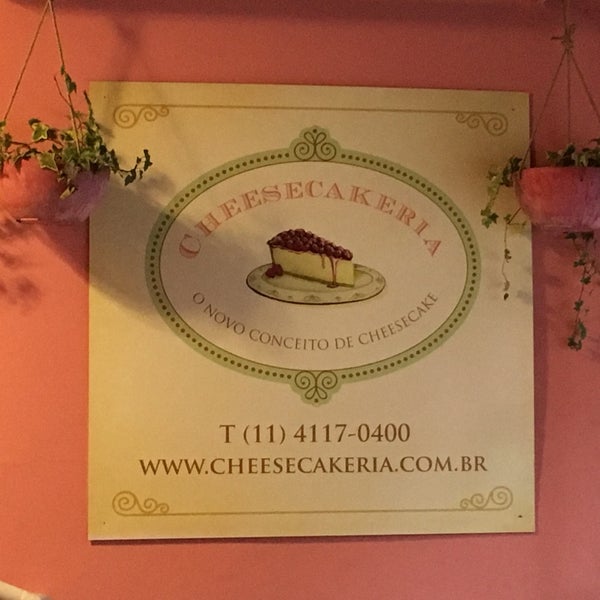 Photo taken at Cheesecakeria by Leandro B. on 10/14/2016