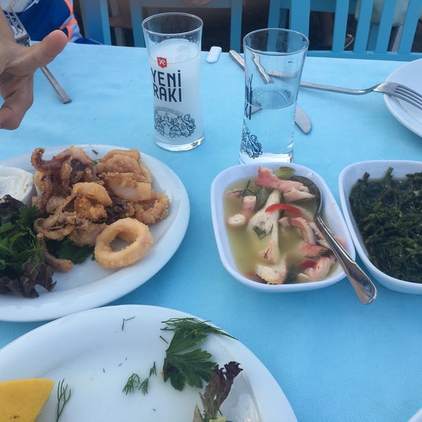 Photo prise au JustDatça Beach &amp; Bistro par Asli E. le7/23/2016