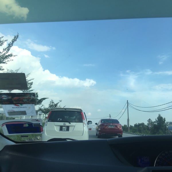 Photos At Traffic Light Persimpangan Perodua 5 Tips