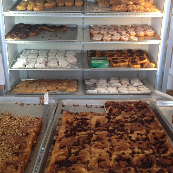 Maryanne Pastry Shoppe Bakery