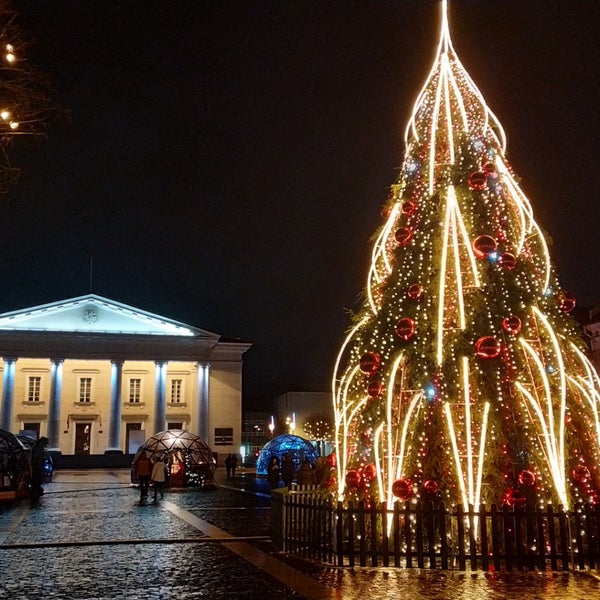Foto tomada en Rotušės aikštė  | Town Hall Square  por Evgeniy A. el 12/26/2019