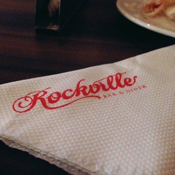 Снимок сделан в Rockville Bar &amp; Diner пользователем Nikita A. 4/26/2015