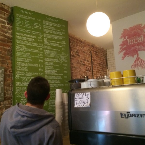Foto tirada no(a) Local Café por Rachel M. em 1/17/2015