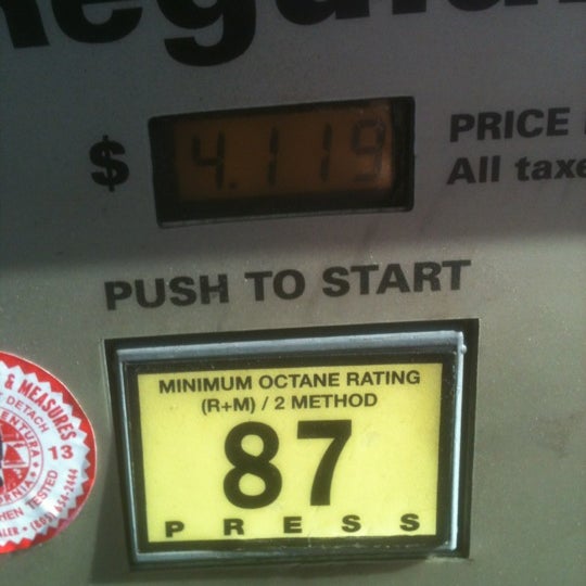 76 Fuel Station in Simi Valley