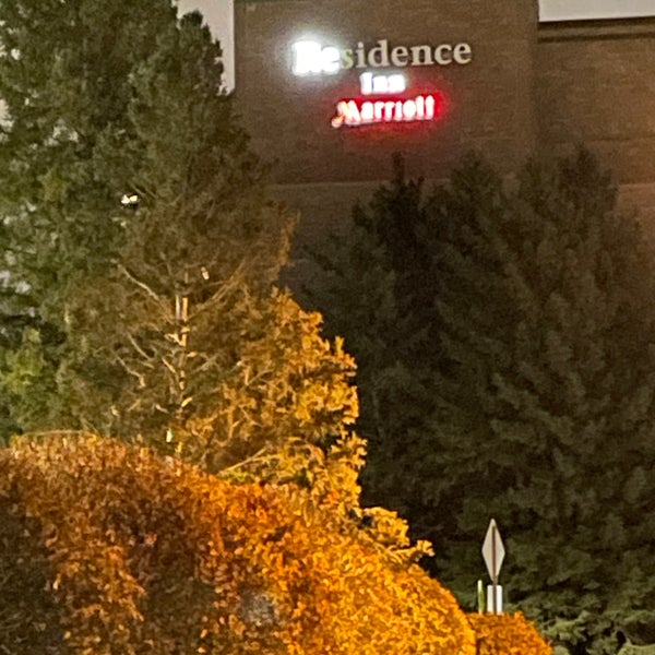 Foto tirada no(a) Residence Inn by Marriott Minneapolis Edina por Vince R. em 11/12/2023