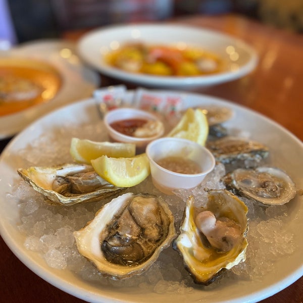 Photo taken at Flaherty&#39;s Seafood Grill &amp; Oyster Bar by Joe on 2/20/2022