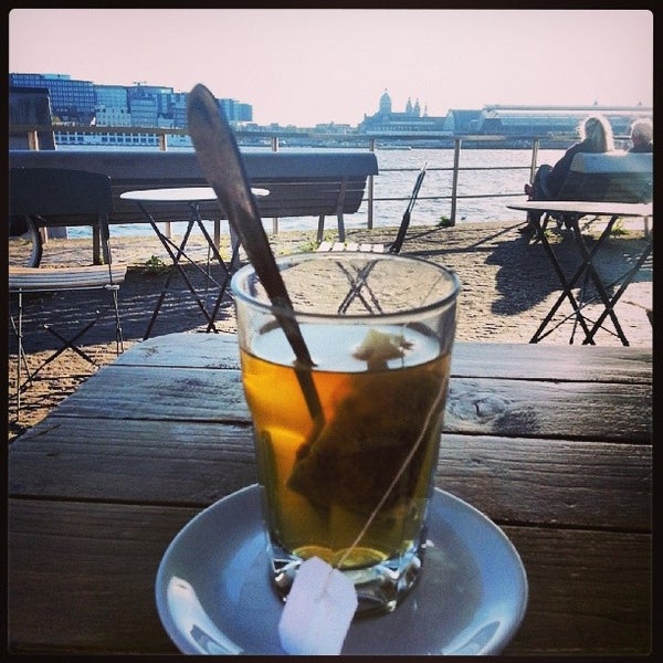 9/29/2013にGessica B.がAl Ponte - Caffe&#39; Italianoで撮った写真