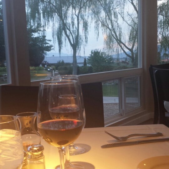 7/29/2014 tarihinde Chelsea K.ziyaretçi tarafından Pahrump Valley Winery and Symphony Restaurant'de çekilen fotoğraf