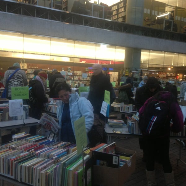 Vancouver Public Library 4 tips from 251 visitors