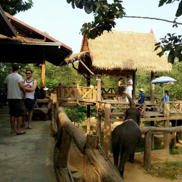 Зоопарк деревня