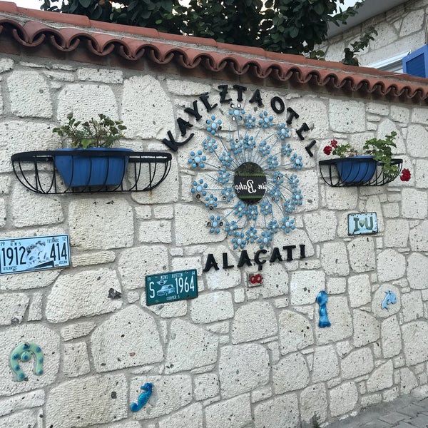 Photo taken at Alaçatı Kayezta Butik Otel by Çağla on 7/29/2018