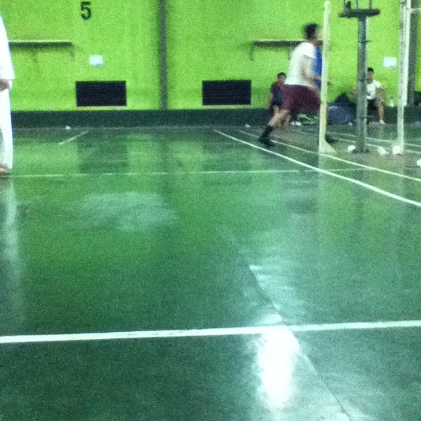 Photos at Yan's Hall Badminton Deplu Tennis Court in Jakarta Selatan
