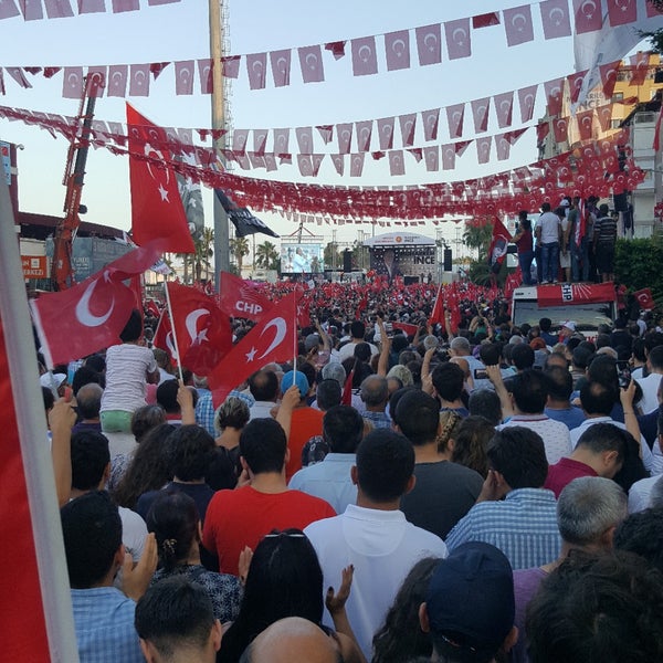 Das Foto wurde bei Mersin Tevfik Sırrı Gür Stadı von Aziz Çetin Ö. am 6/20/2018 aufgenommen