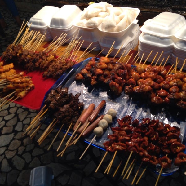 tanjung aru beach food hawker court