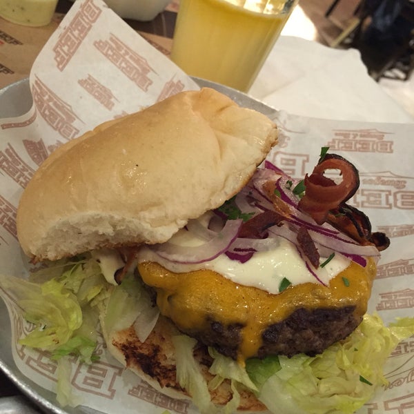 5/7/2016にThabata O.がBeef Burger &amp; Beerで撮った写真