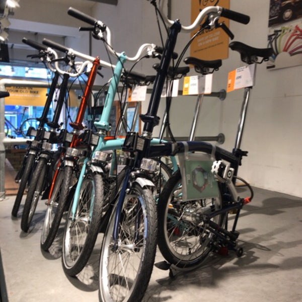 Evans Cycles Bicycle Store in Bayswater