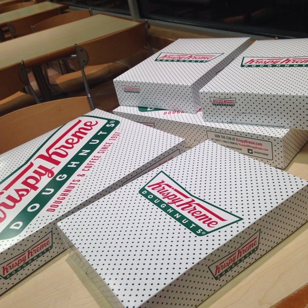 Photo prise au Krispy Kreme par Thana A. le4/20/2014