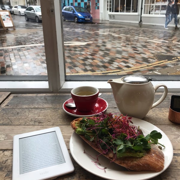 Photo taken at TY Seven Dials - Timberyard by Ashley E. on 9/22/2018