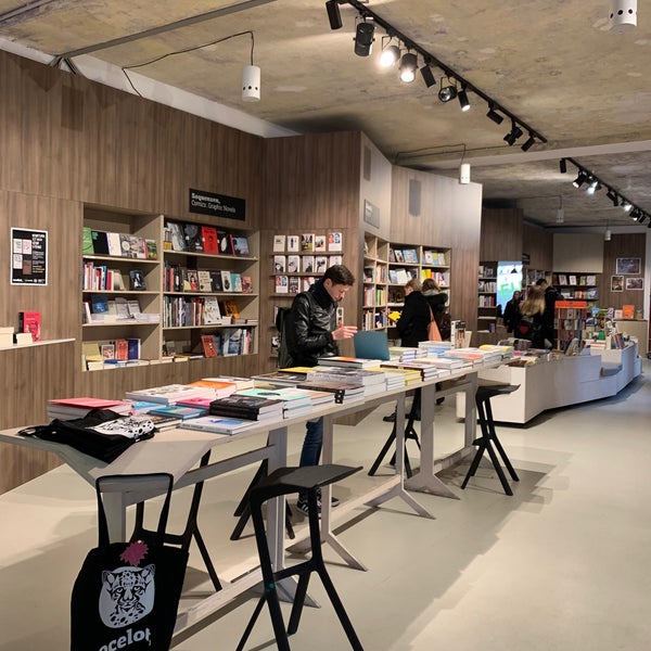 Photo prise au ocelot, not just another bookstore par Ashley E. le2/21/2020
