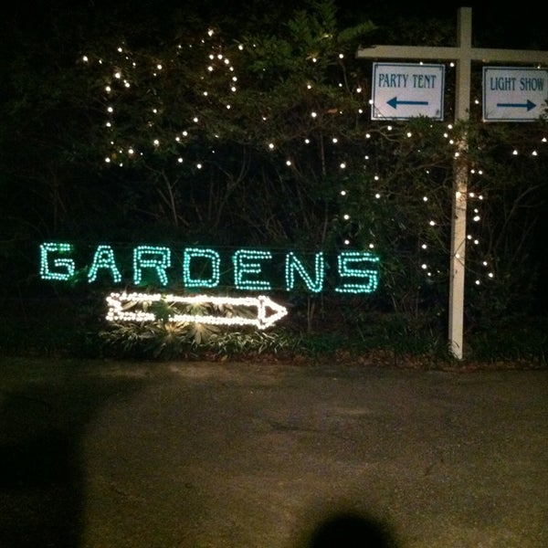 รูปภาพถ่ายที่ Bellingrath Gardens and Home โดย Emily C. เมื่อ 12/19/2012