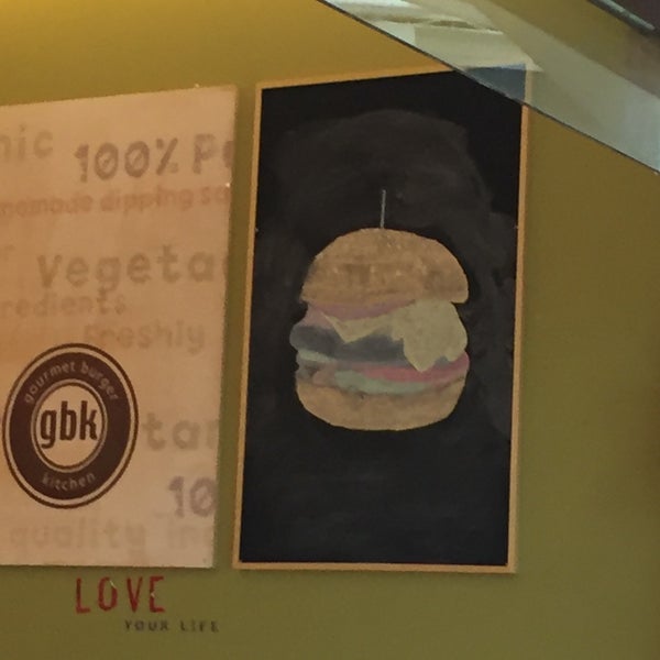 6/8/2017にΣτάθης Κ. Σ.がGourmet Burger Kitchenで撮った写真