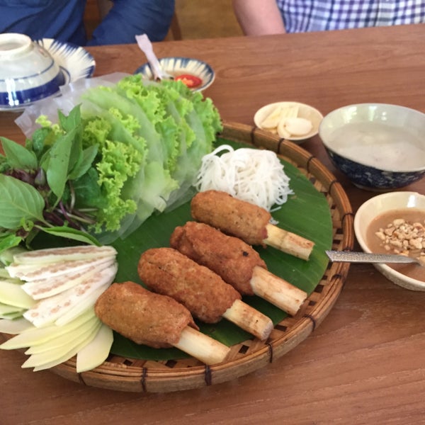 Foto tirada no(a) Saigon Recipe por Puifai N. em 3/8/2015