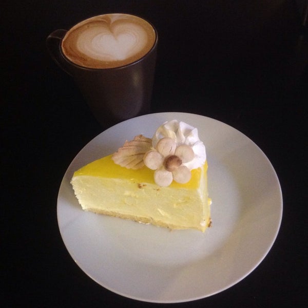 Photo taken at New York Coffee by Anastasiia B. on 9/29/2014