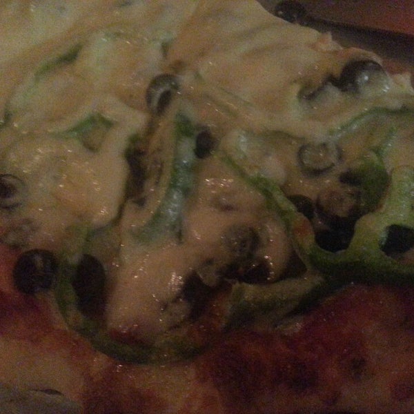 Das Foto wurde bei Filippi&#39;s Pizza Restaurant and Bar von Eileen-Marie Q. am 12/1/2013 aufgenommen