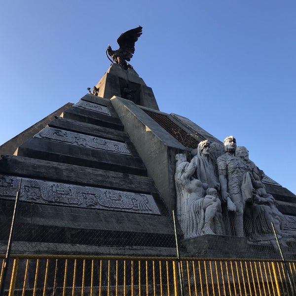 Photos at Monumento a La Raza - Monument / Landmark in San Simón Tolnahuac