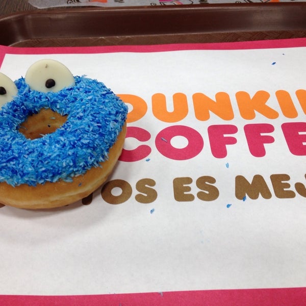 รูปภาพถ่ายที่ Dunkin&#39; Coffee Bravo Murillo โดย Eva V. เมื่อ 3/30/2014