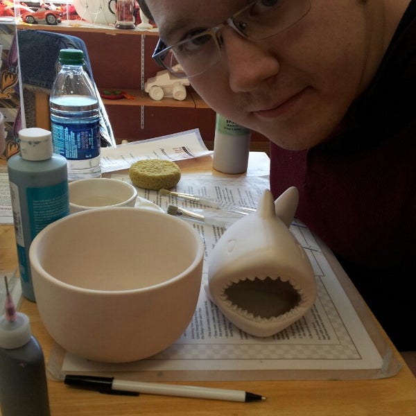 Paint It Pottery Shop Design Studio in Wisconsin Dells