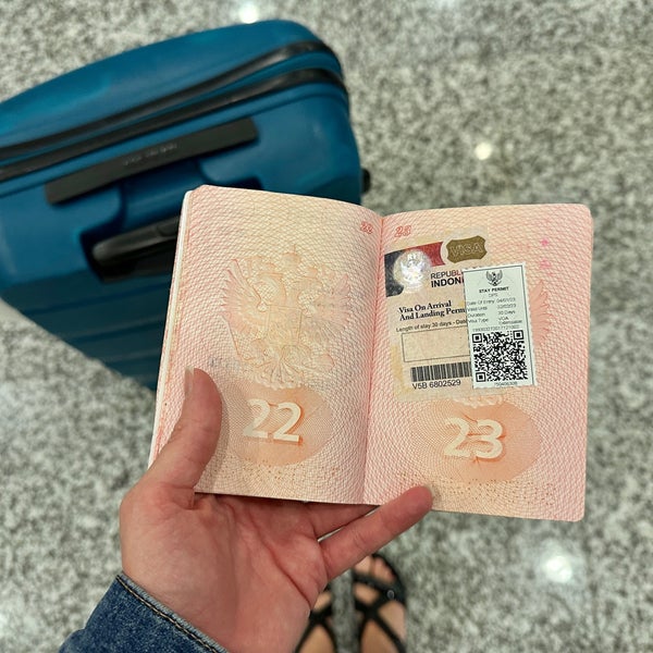 Check-In Counter B - 5 tips from 2115 visitors