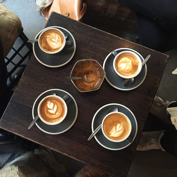 Снимок сделан в 2Pocket Fairtrade Espresso Bar and Store пользователем Isa Z. 12/2/2015