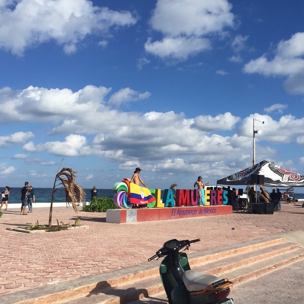 Isla mujeres причал