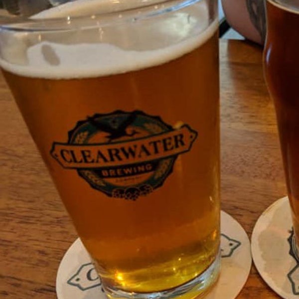 Снимок сделан в Clearwater Brewing Company пользователем F. B. 5/7/2019