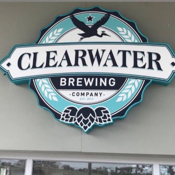 Foto tirada no(a) Clearwater Brewing Company por F. B. em 5/1/2019