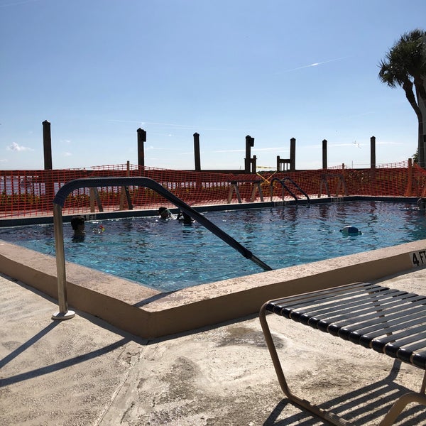 Key pool. Siesta beach in sarasota, florida. Key pool. Key pool. детская площадка с бассейном на даче.