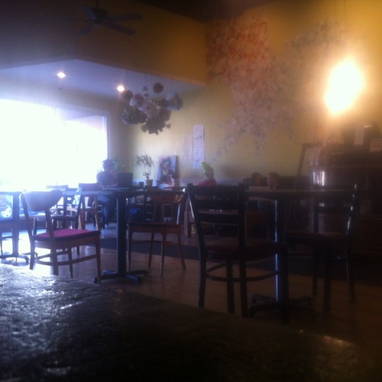 10/29/2012 tarihinde Nate F.ziyaretçi tarafından Cottonwood Coffee'de çekilen fotoğraf