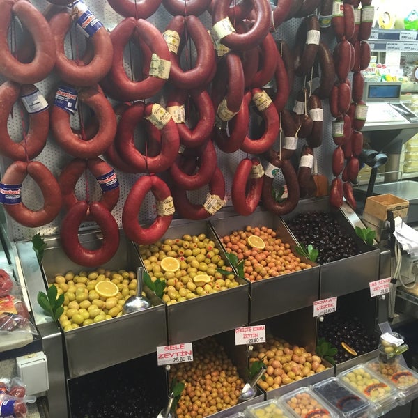 รูปภาพถ่ายที่ Cankurtaran Gıda โดย Cankurtaran Gıda เมื่อ 8/4/2015