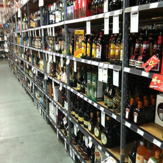 Photo taken at Randall&#39;s Wines &amp; Spirits by Chase H. on 12/2/2012