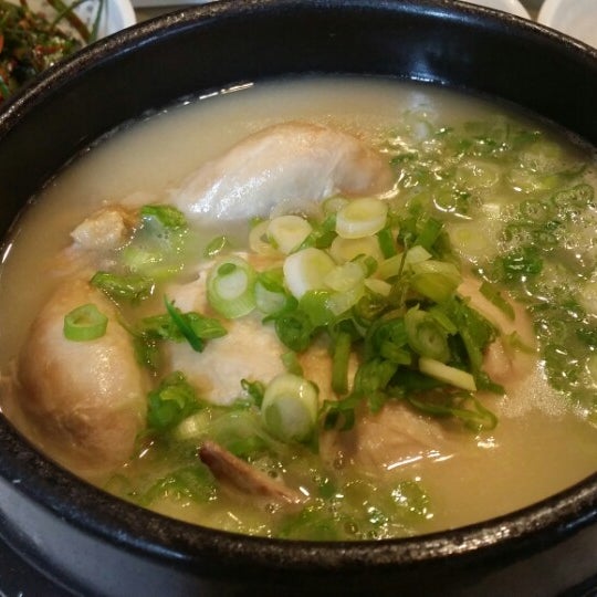 Das Foto wurde bei Ssyal Korean Restaurant and Ginseng House von Jihyun L. am 4/30/2014 aufgenommen