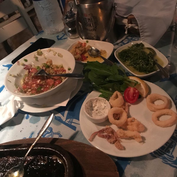 Das Foto wurde bei ÇimÇim Restaurant von Tuğçe İ. am 8/16/2018 aufgenommen