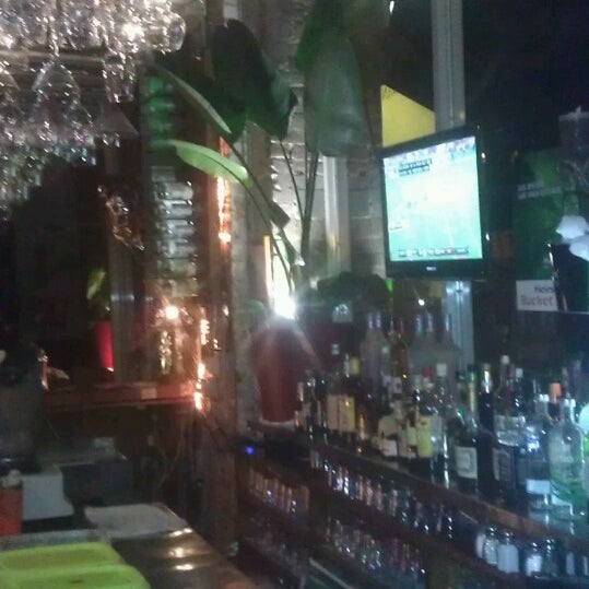Photo taken at Mojito Cuban Cuisine by Andres V. on 8/20/2013